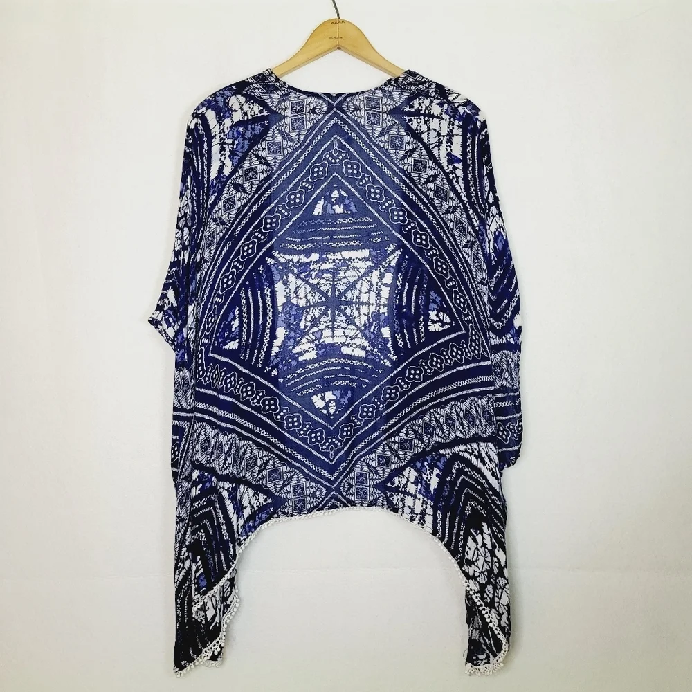 Chico's Blue White Tie Dye Diamond Print Ruana Wrap‎ Size L/XL